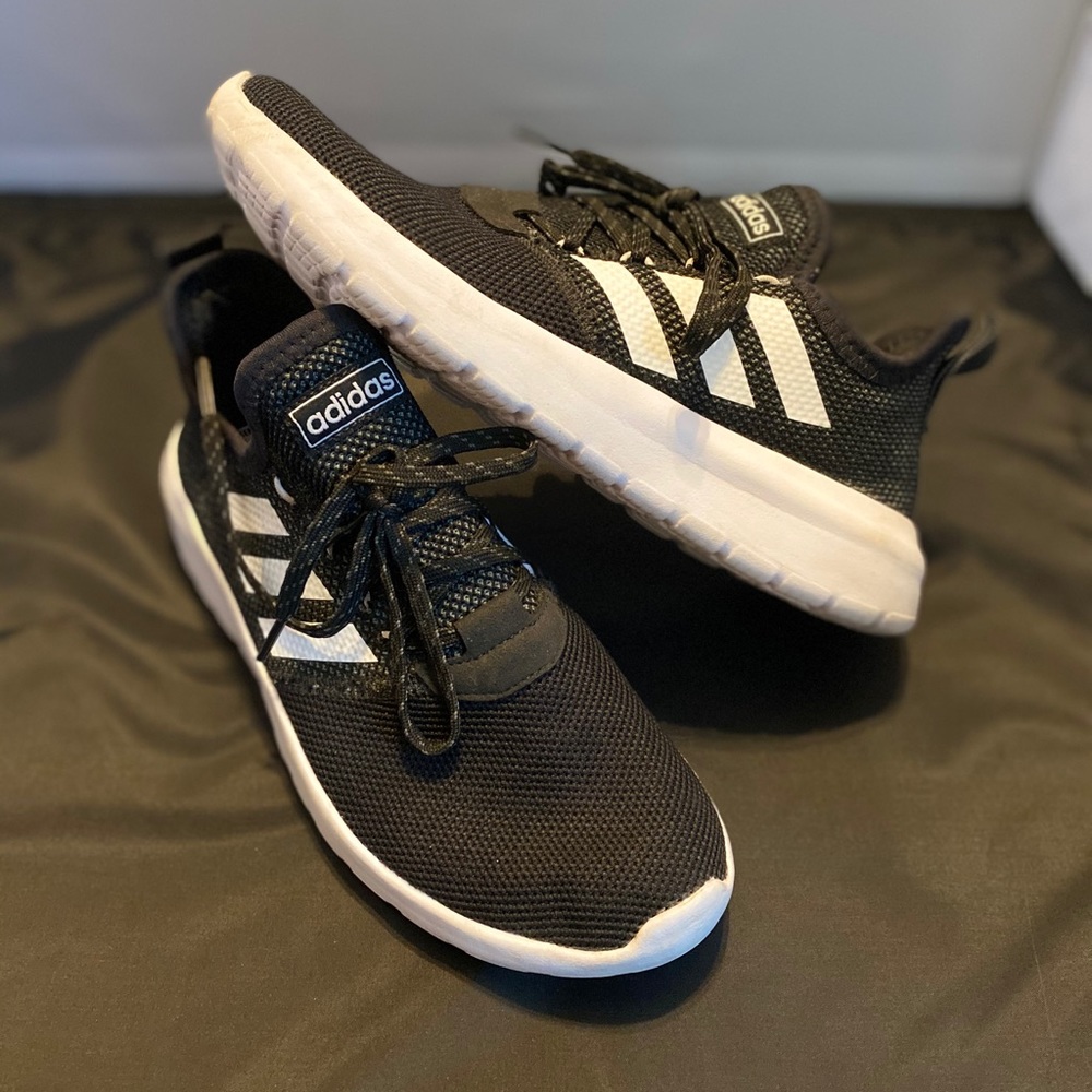 Adidas Black Tennis shoes